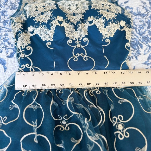 Chi Chi London Reign or Shine Lace Dress Teal Blue 4 Party Cocktail‎ Prom Glam - Picture 10 of 14